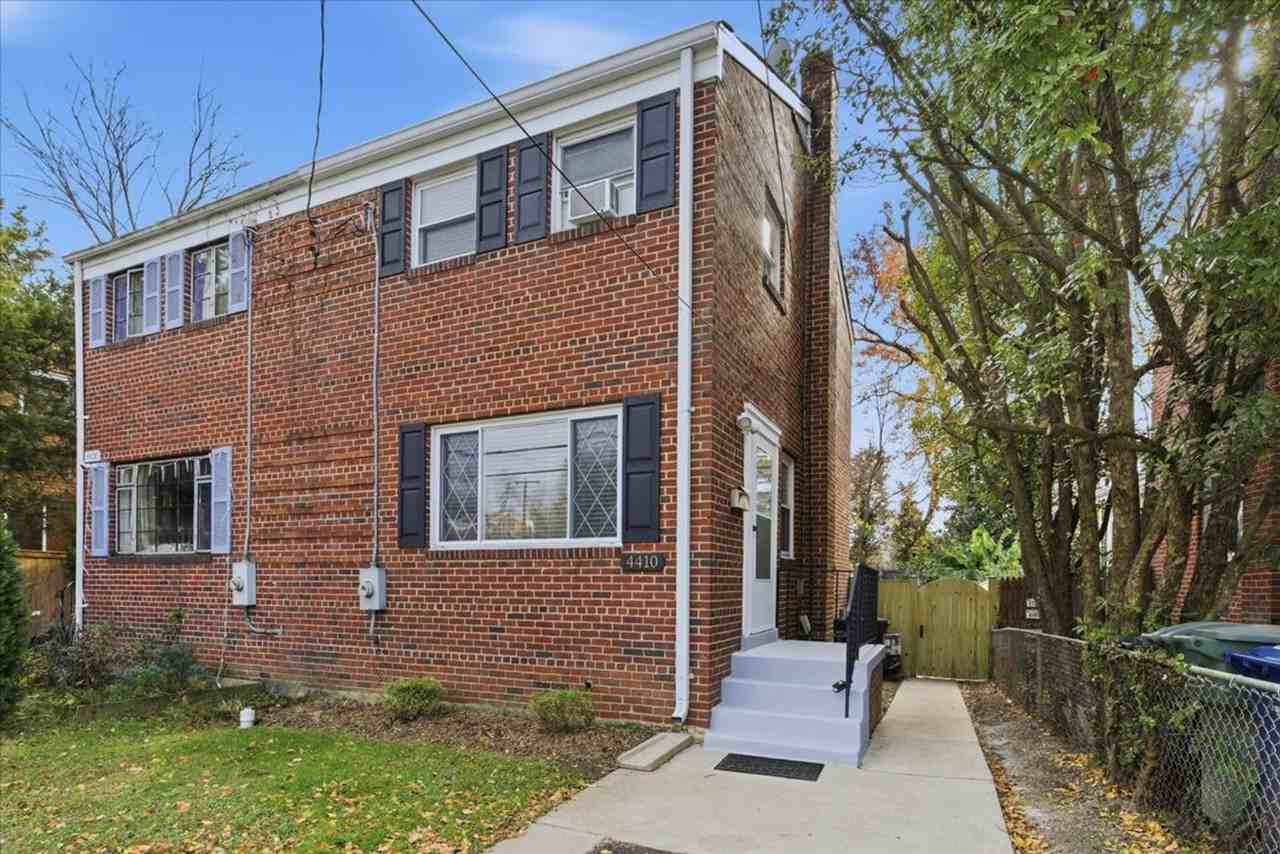 4410 Vermont Ave - Photo 2 of 21