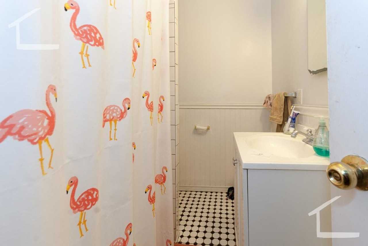 56 Thatcher Street - Photo 7 of 10