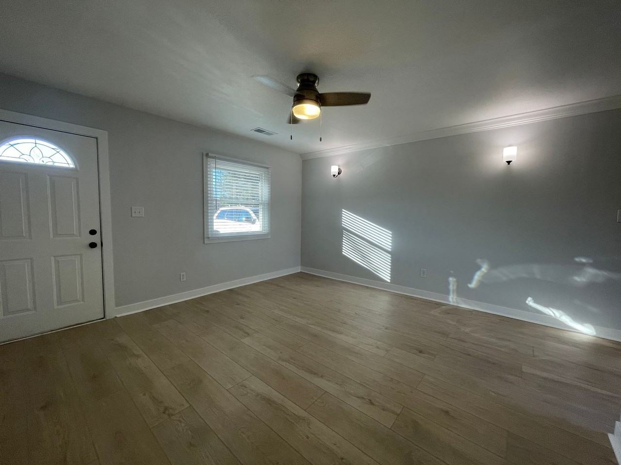 8145 S Sprinkle Rd - Photo 3 of 15