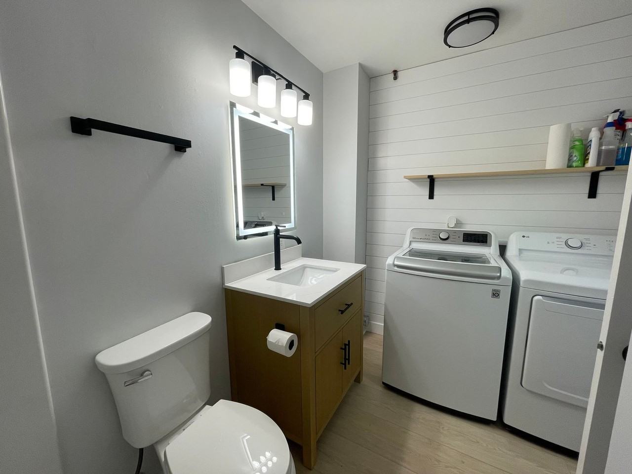 8145 S Sprinkle Rd - Photo 5 of 15