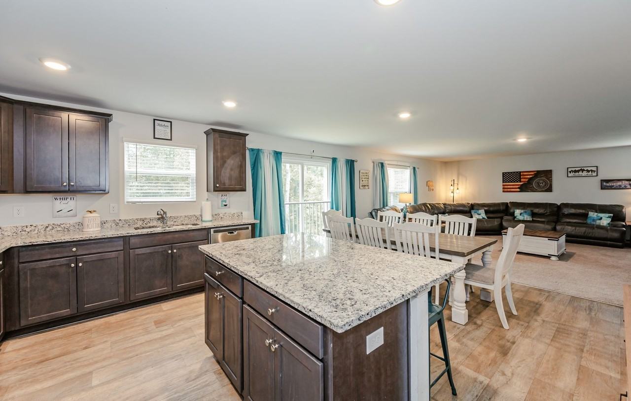 7339 Fougere Pl - Photo 5 of 22