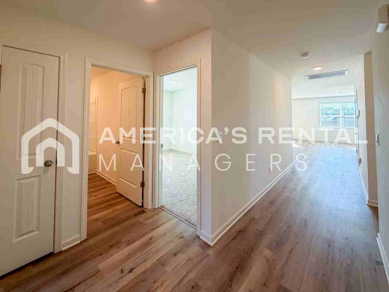 425 Stage Coach Blvd - Photo 6 of 37