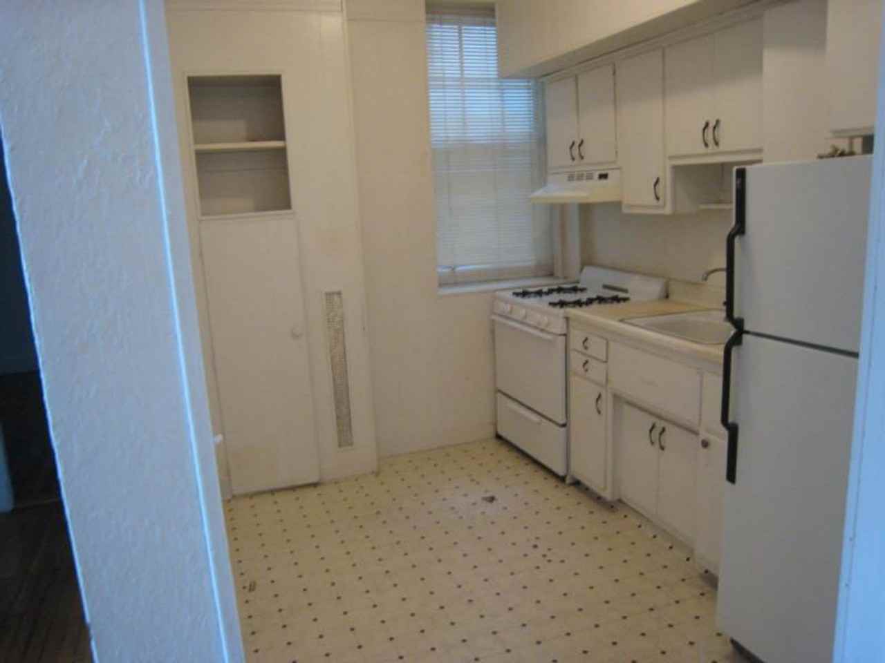 1993 Commonwealth Avenue - Photo 4 of 7