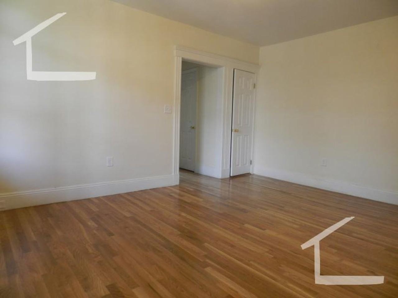 34 Quint Avenue - Photo 2 of 10