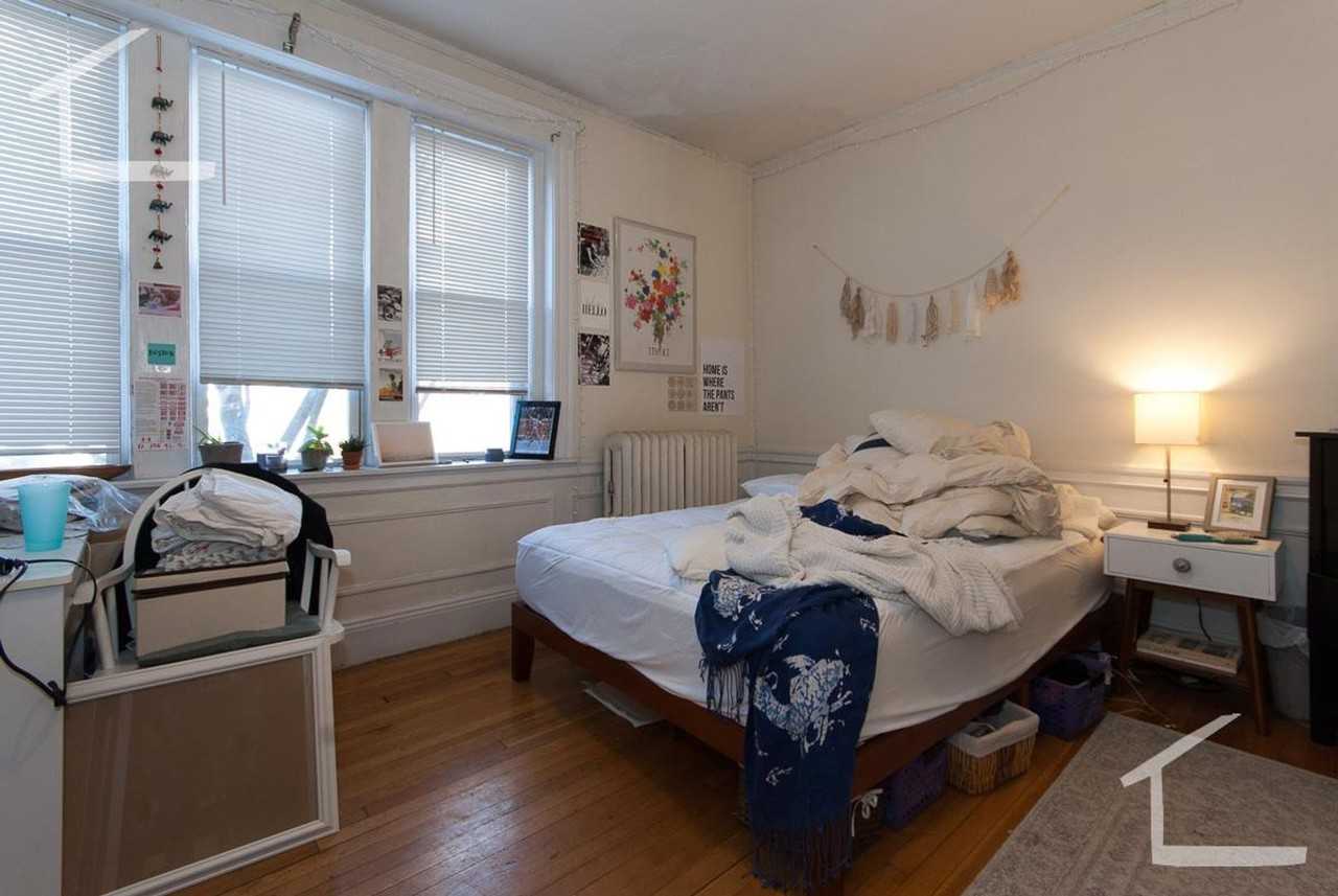 60 Thatcher St - Photo 3 of 11