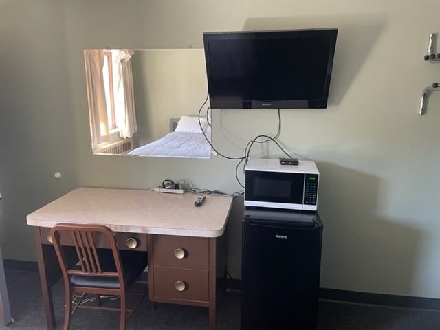 White Pines Apartments - Photo 7 of 9