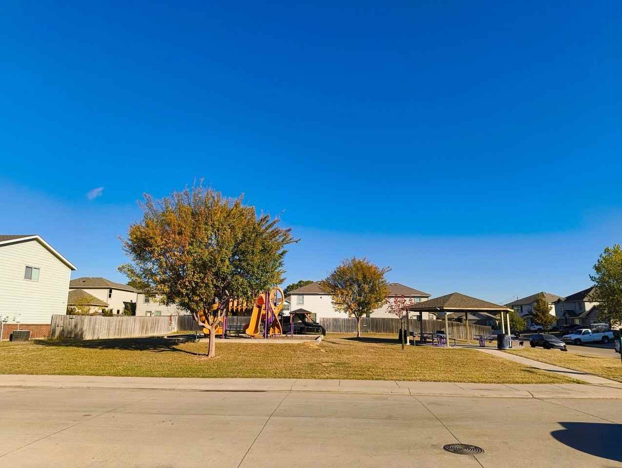 1540 Chama Dr - Photo 2 of 29