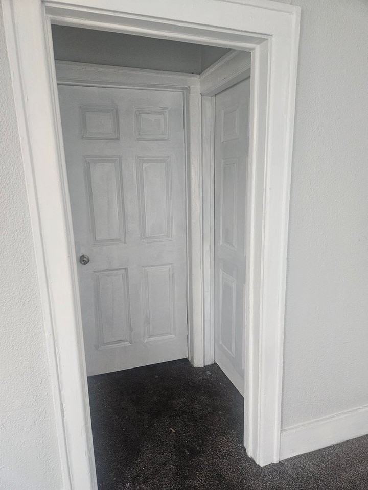 15804 Belden St - Photo 5 of 14