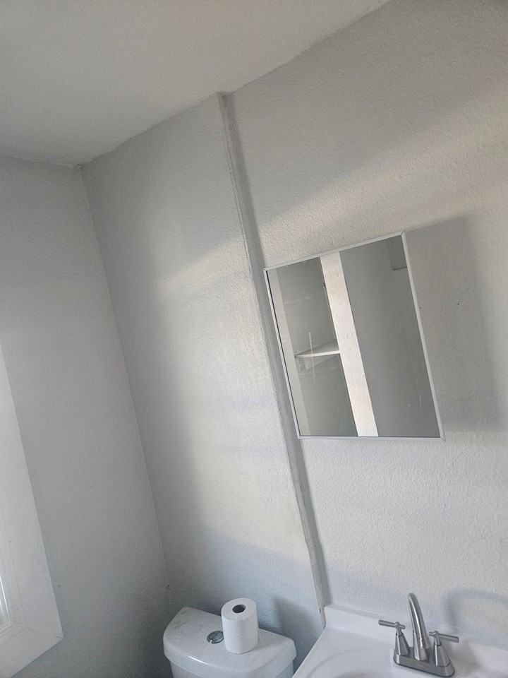 15804 Belden St - Photo 6 of 14