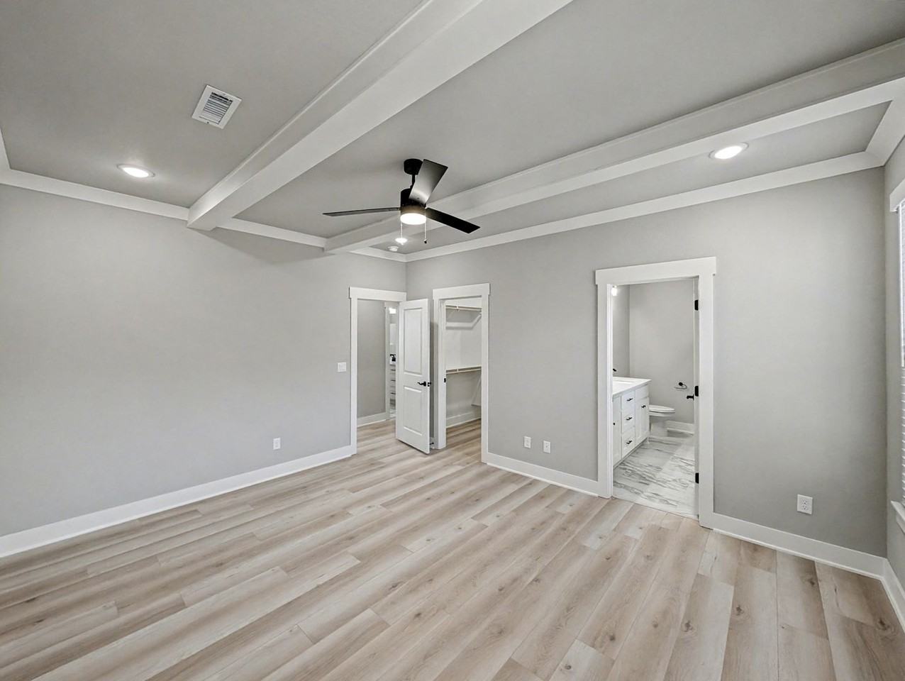 14 Pickering Drive - Photo 3 of 24