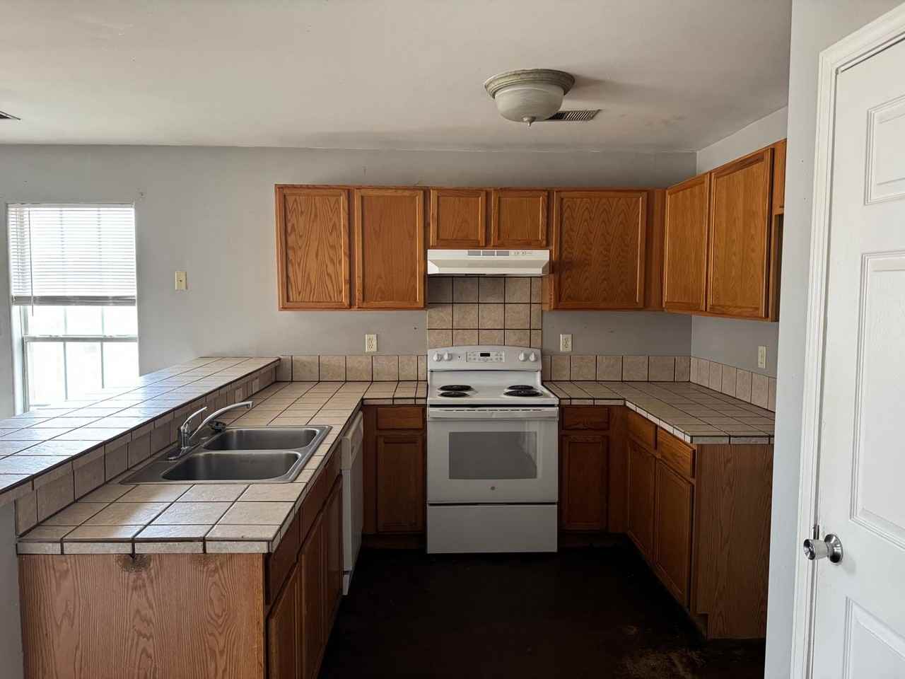 111 Nikki Drive - Photo 4 of 5