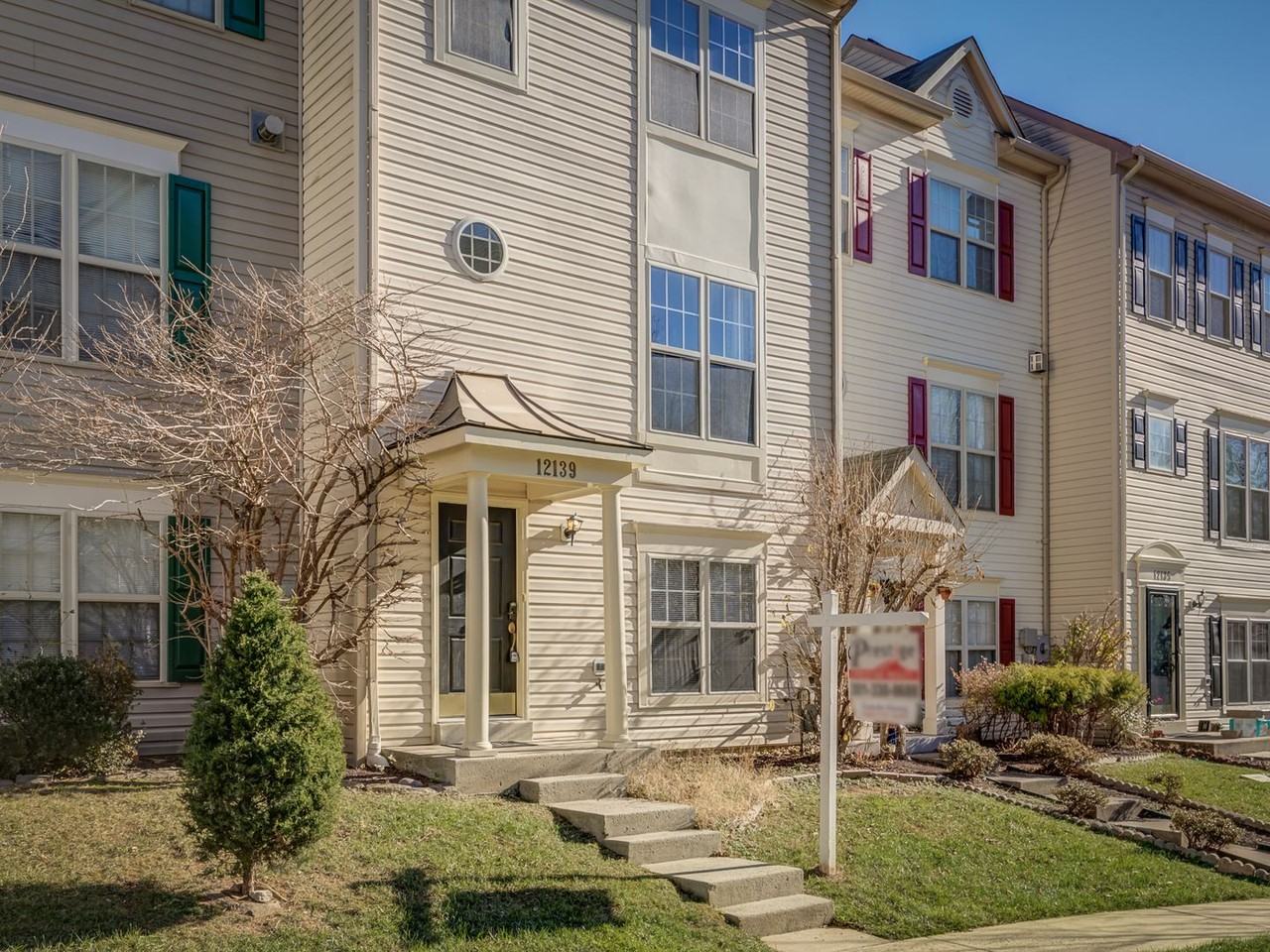 12139 Amber Ridge Cir - Photo 5 of 48