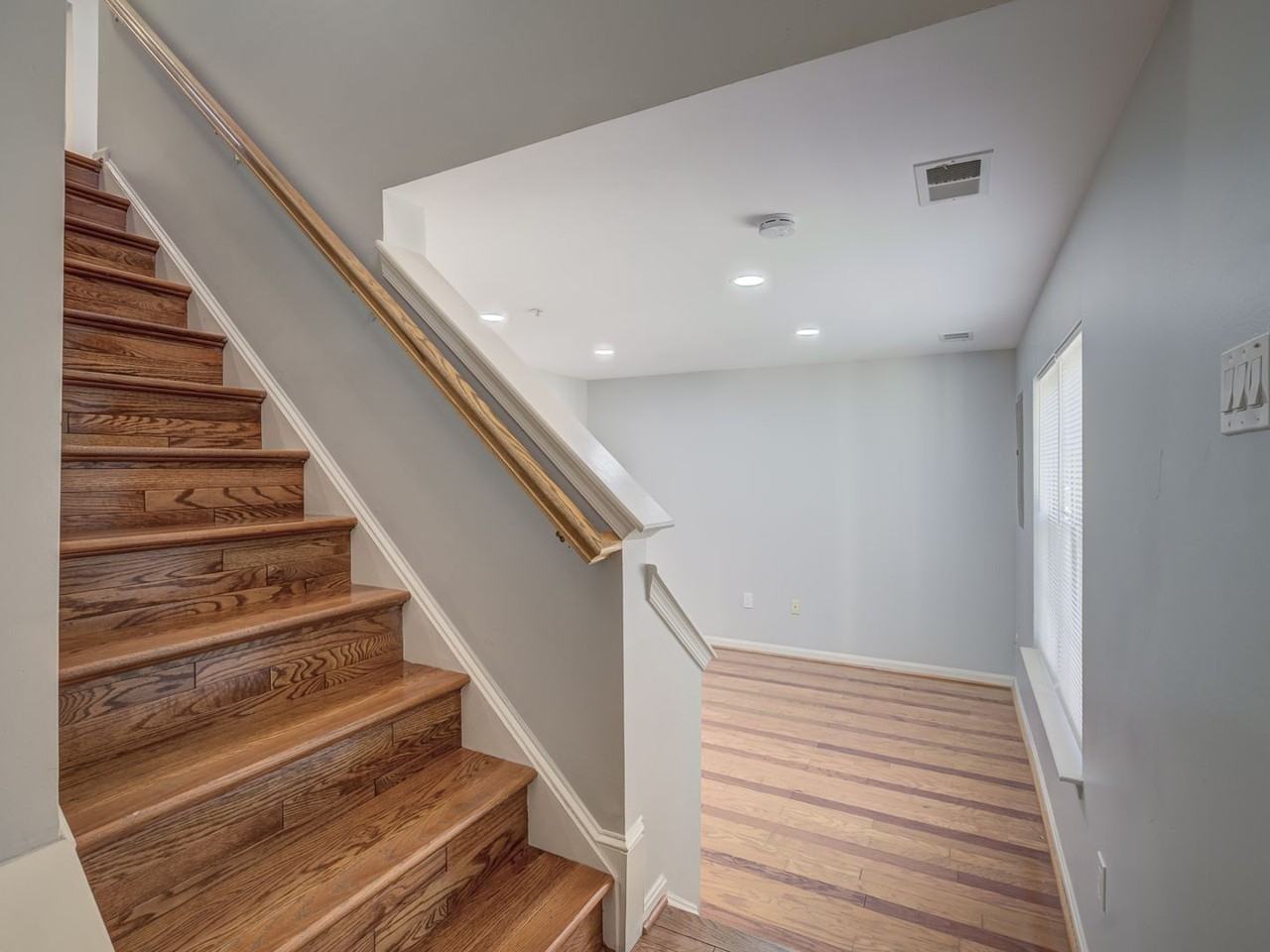 12139 Amber Ridge Cir - Photo 7 of 48