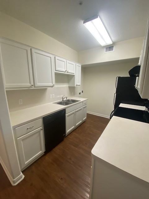Elkwood Apartments - Photo 4 of 10
