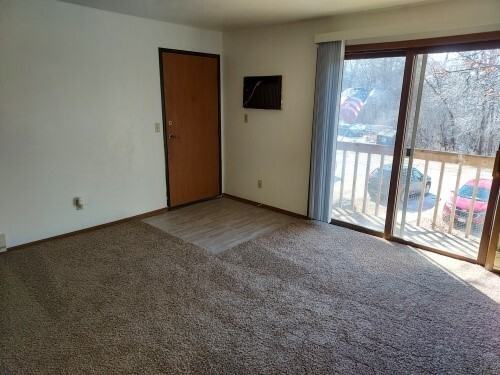 657 Foxtree Circle - Photo 2 of 10