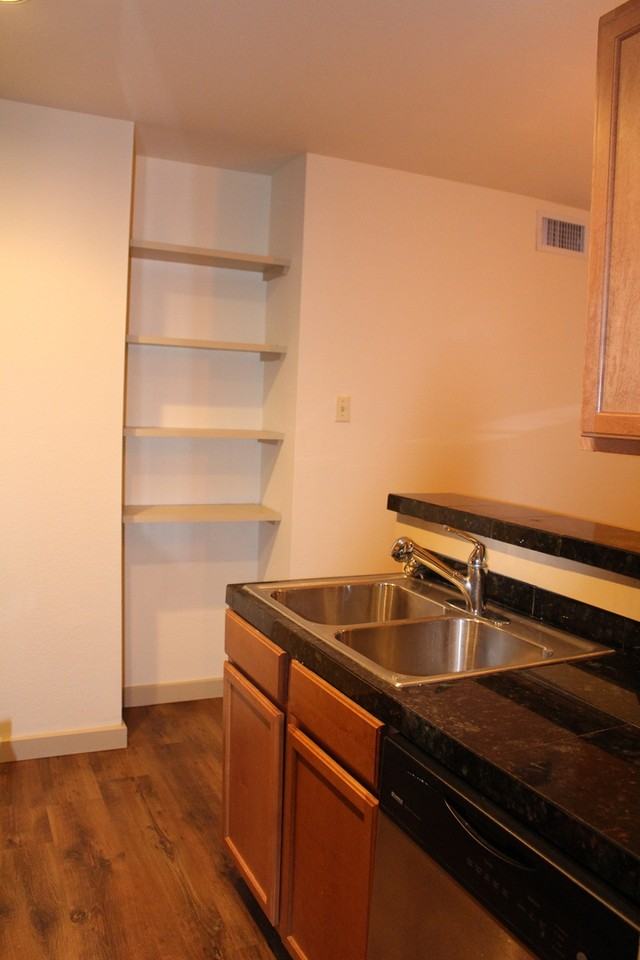 4125 Avondale Avenue - Photo 7 of 13