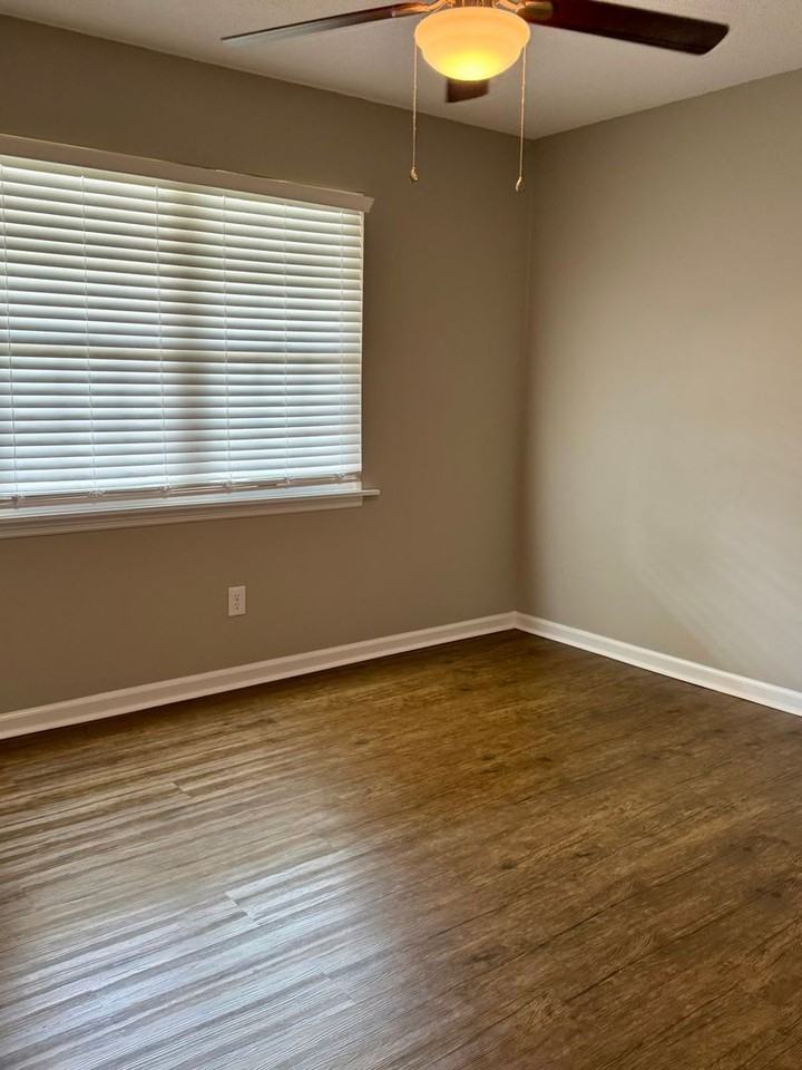 001 Southern - Photo 2 of 8