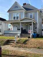 featured image of 1605 Oak Street