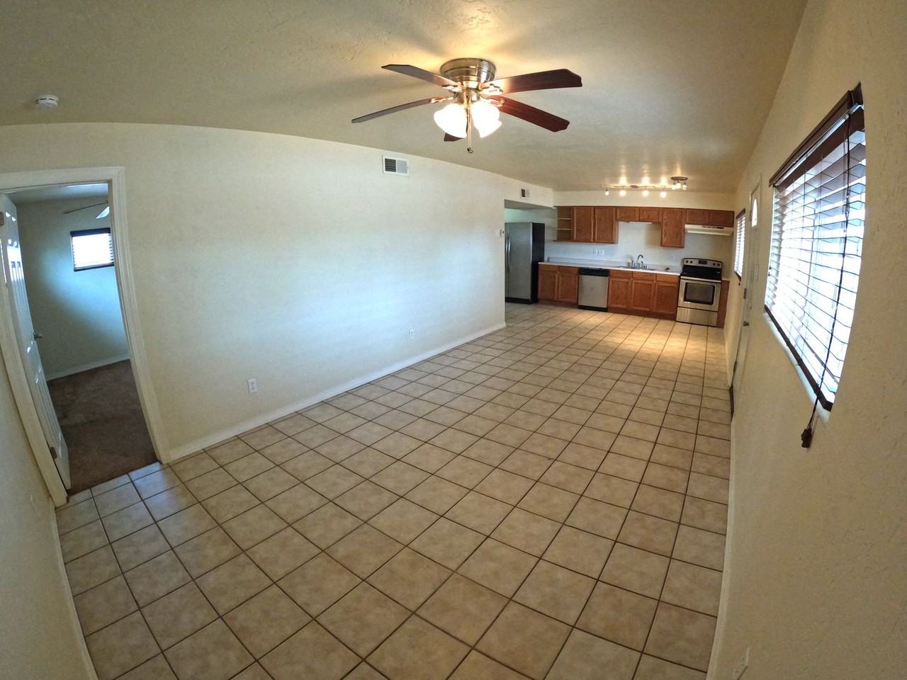 1417 5th St - Photo 4 of 14