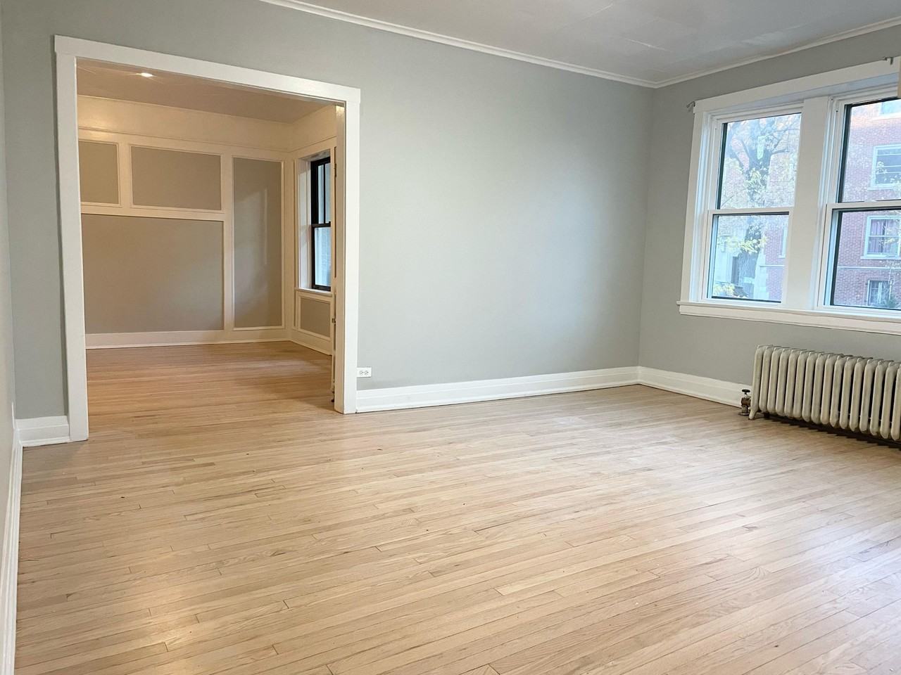 7077 North Ridge Boulevard - Photo 6 of 19