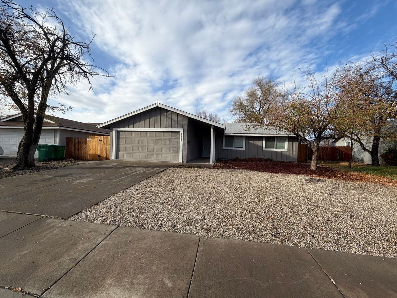1138 O'callaghan Drive - Photo 2 of 29