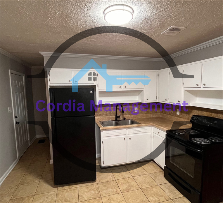 2805 Green Trail Dr - Photo 3 of 9