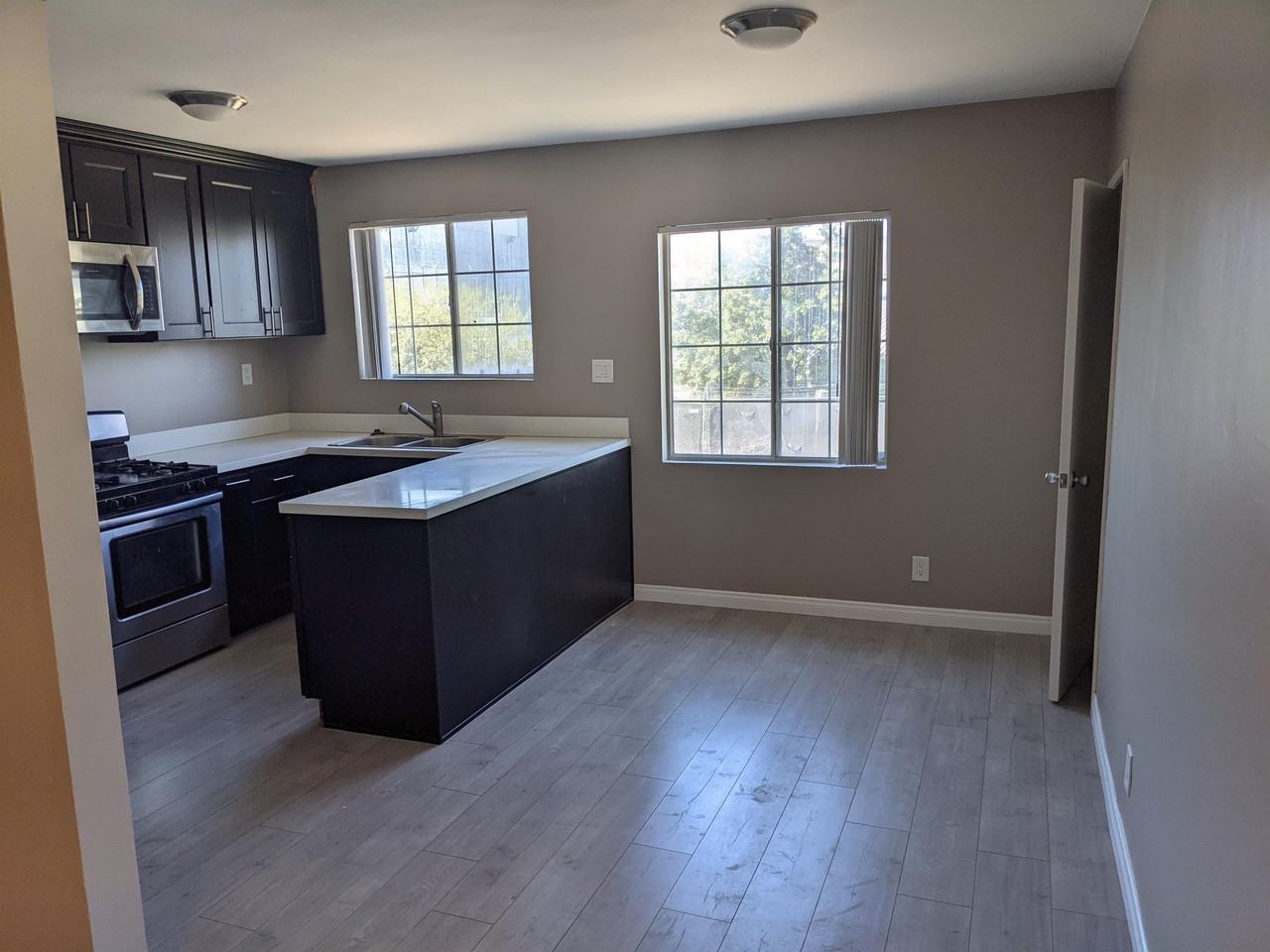 6818 Morella Ave. - Photo 2 of 21