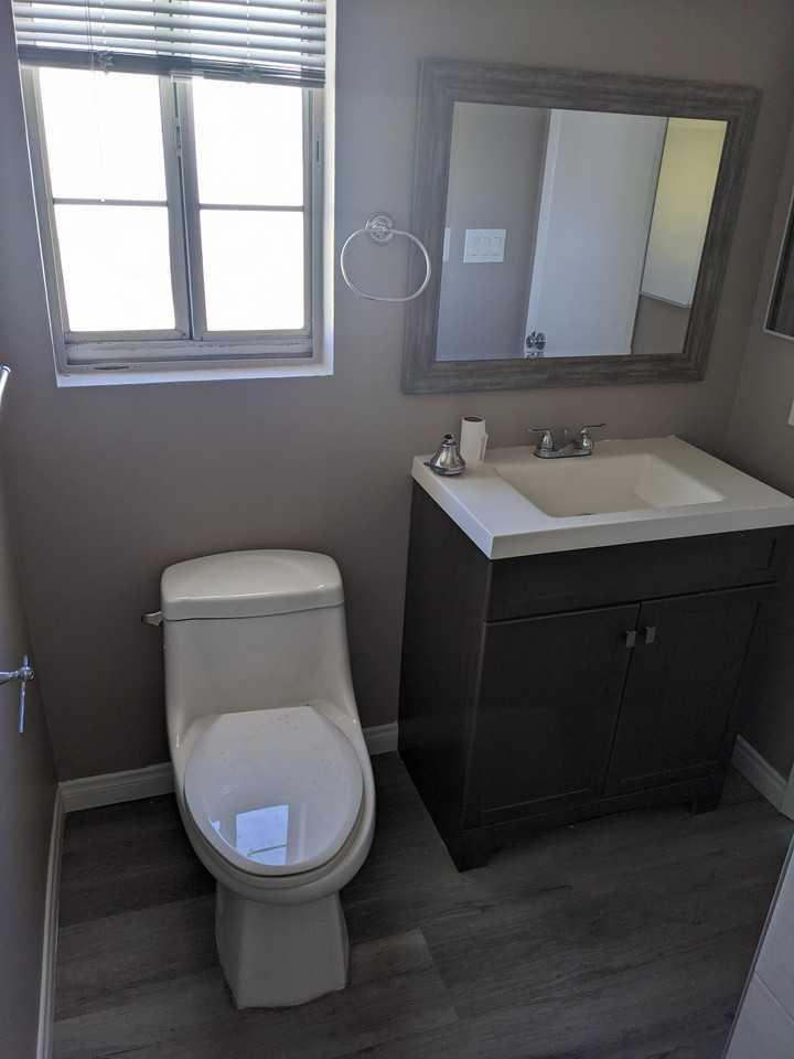 6818 Morella Ave. - Photo 5 of 21