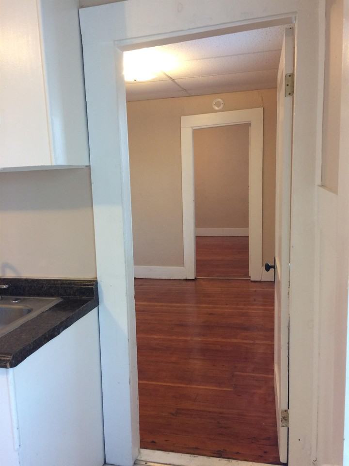 3 Negus St, Webster, MA 01570 - Photo 7 of 10