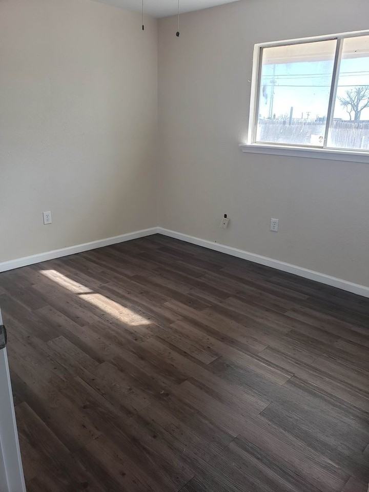 2924 Beechwood St - Photo 7 of 15