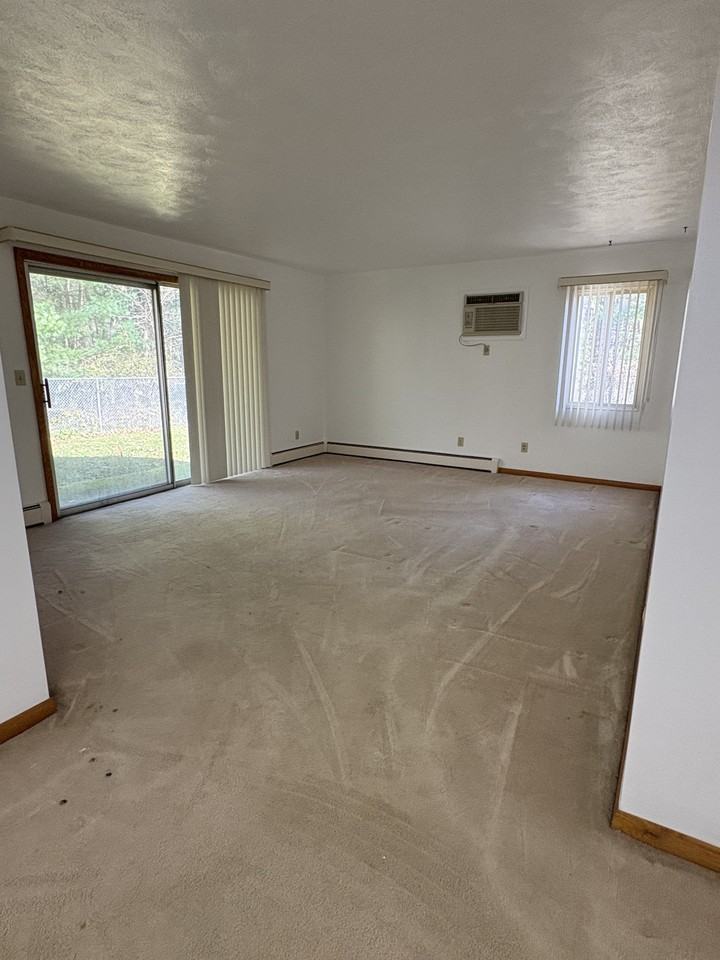 630 Garrison Rd., Apt-B - Photo 2 of 9