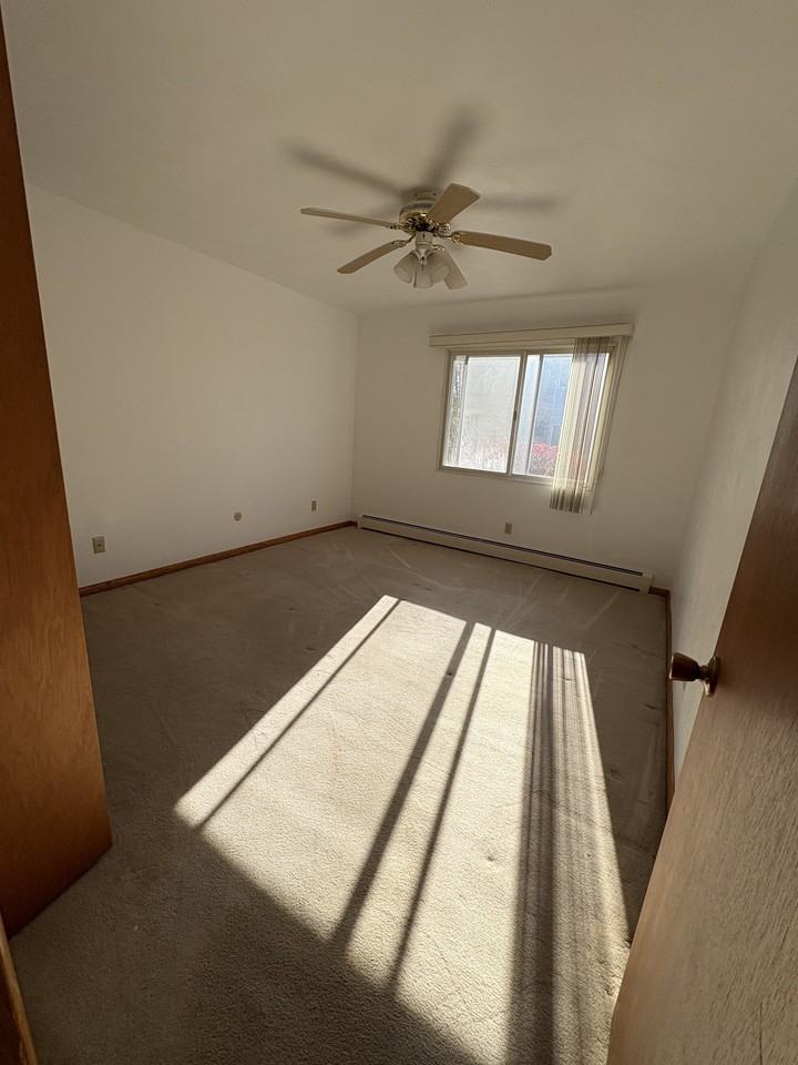 630 Garrison Rd., Apt-B - Photo 5 of 9