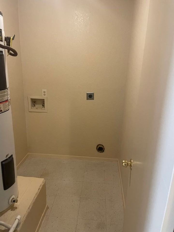 3536 South Littlejohn Avenue #B - Photo 6 of 9