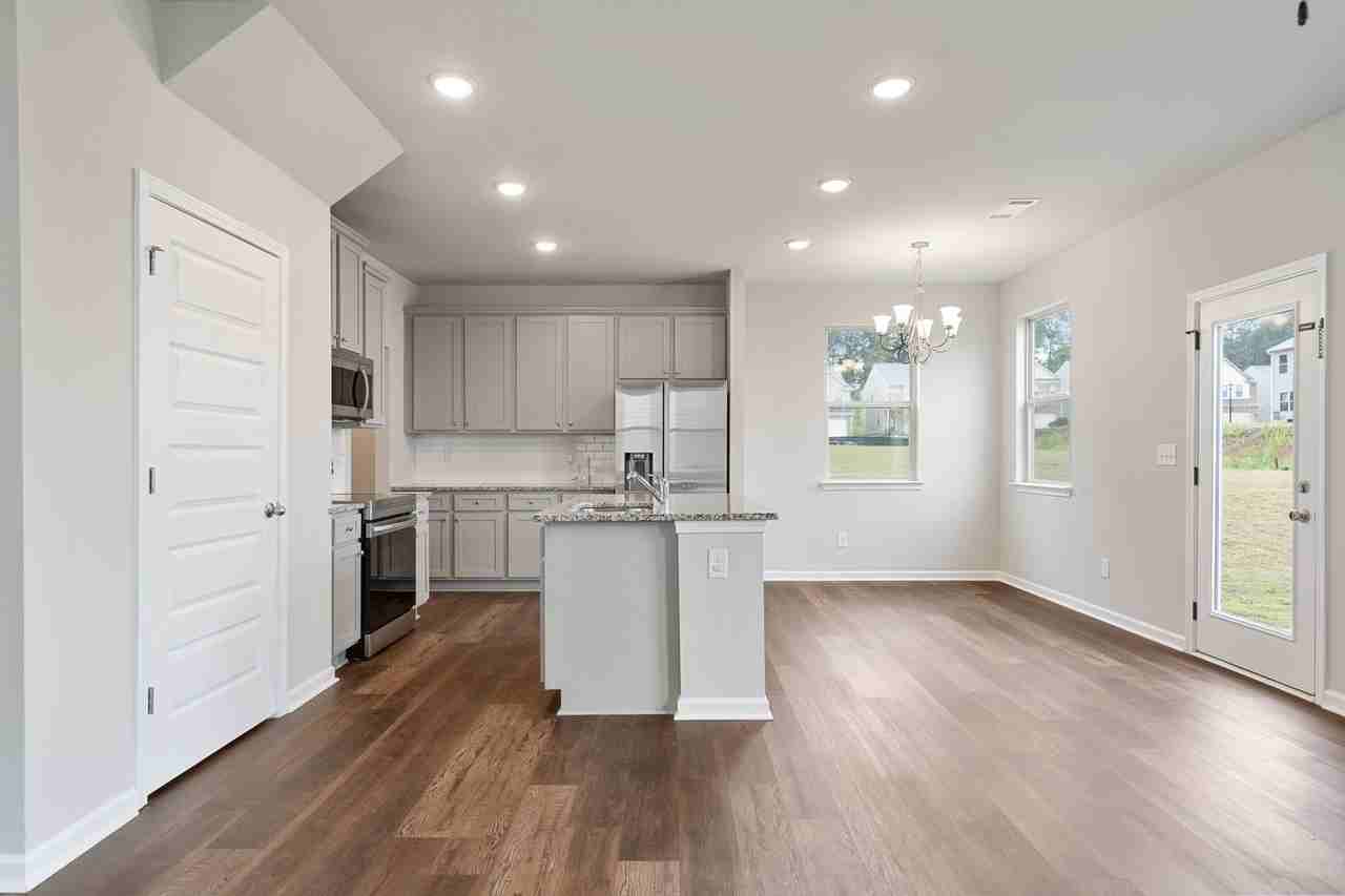 2414 Peak Ridge Ln - Photo 6 of 30