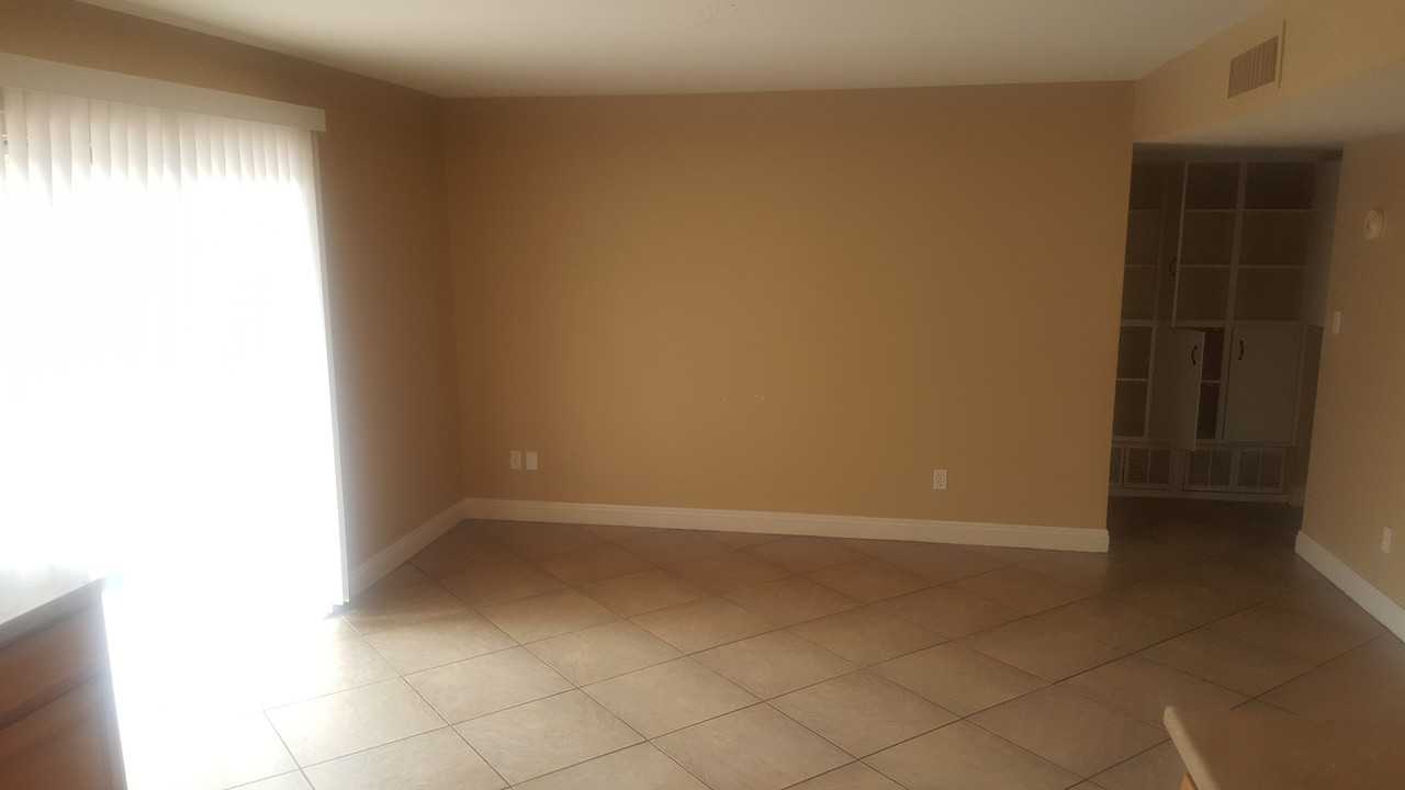 1172 East Cordova Avenue - Photo 3 of 12