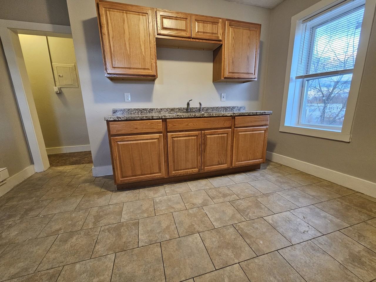 193 North Main Street - Photo 4 of 9