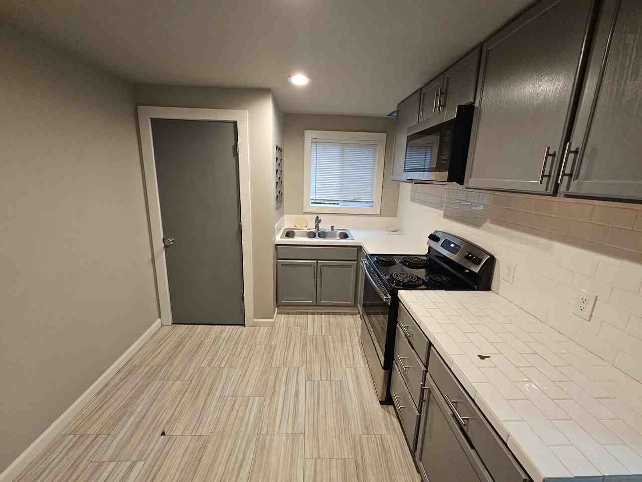 2323 - Jones - Photo 4 of 13