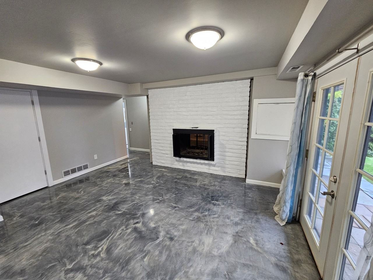 2323 - Jones - Photo 7 of 13