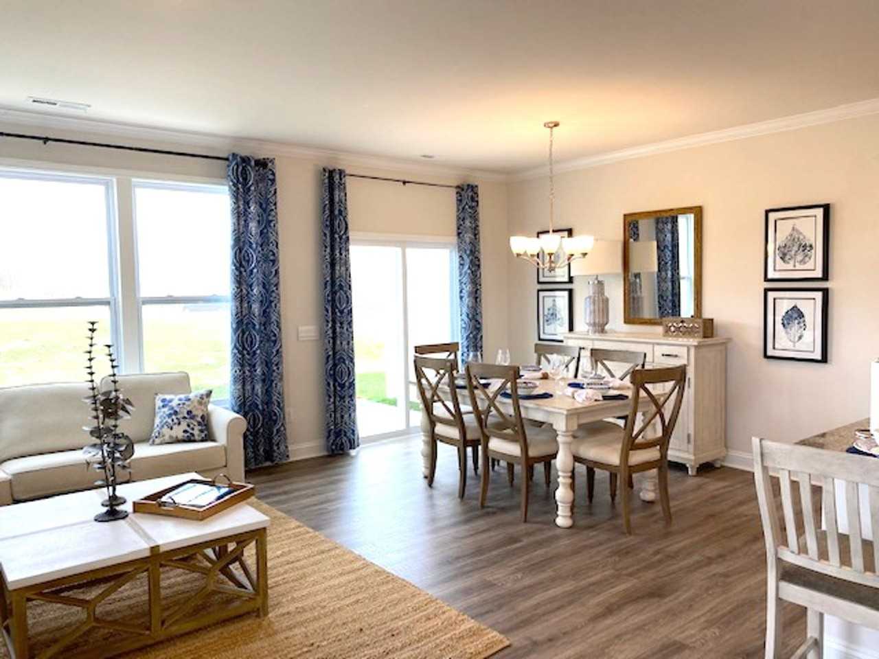 124 Creekview Rd - Photo 3 of 14