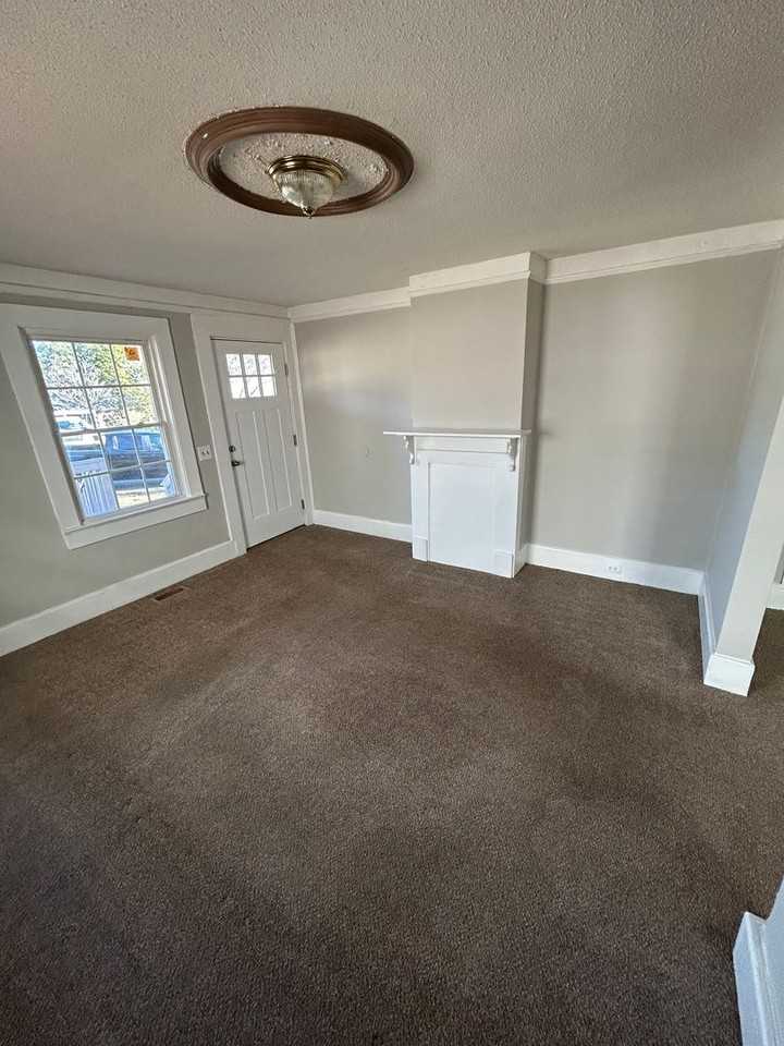 22 Carter Street - Photo 2 of 9