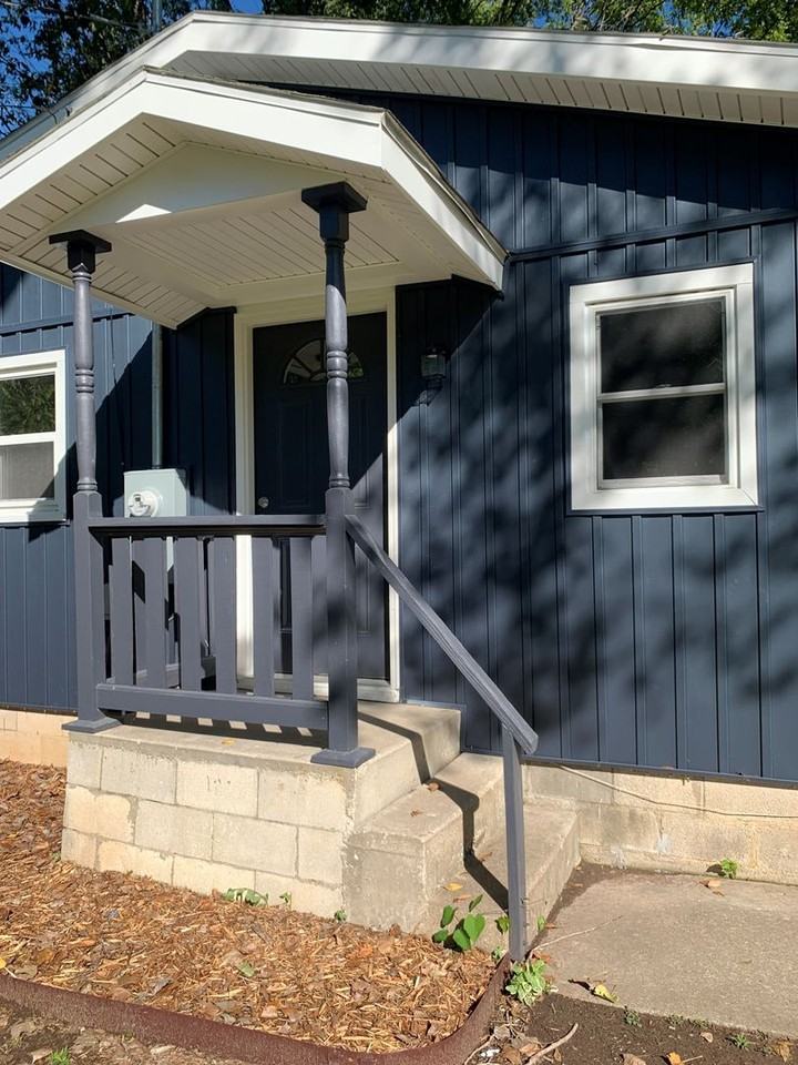 1702 N Drury Ave - Photo 2 of 14