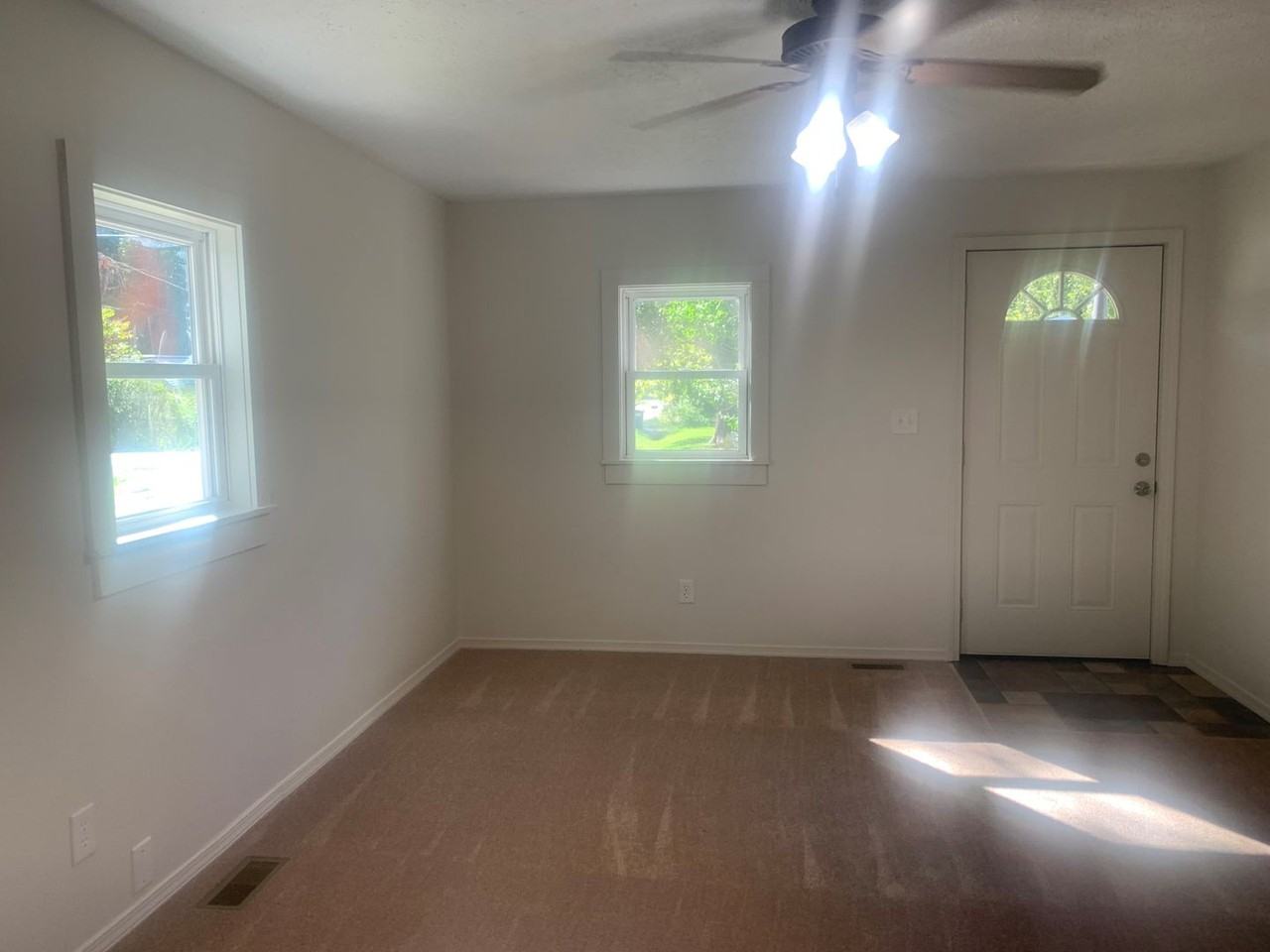 1702 N Drury Ave - Photo 4 of 14