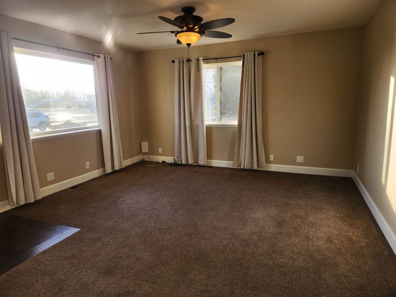 313 East Main Street - Photo 3 of 12