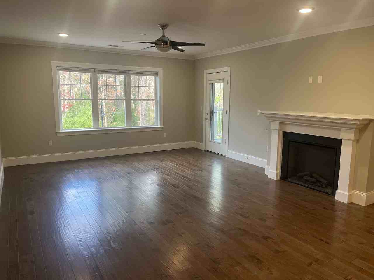 8 Island Court - Photo 6 of 17