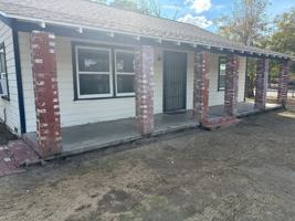 featured image of 802 East Main Street