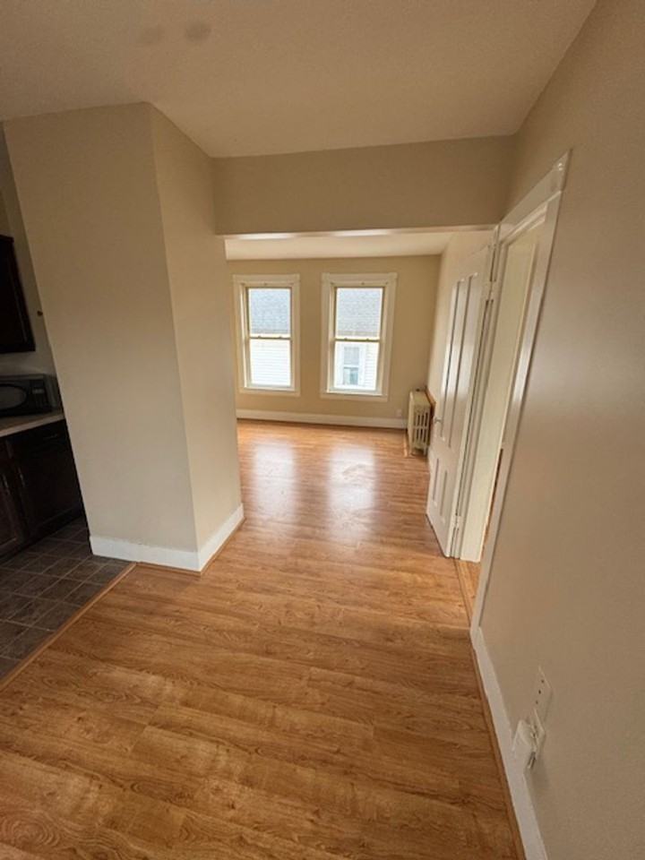 38 Oak Street - Photo 5 of 10