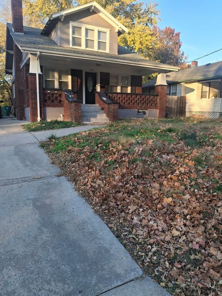 1308 W College St - Photo 6 of 7