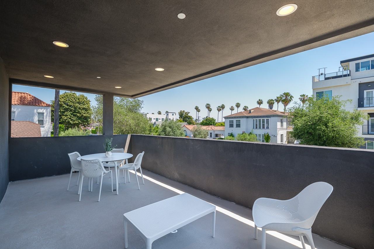 3045 West Boulevard - Photo 5 of 50