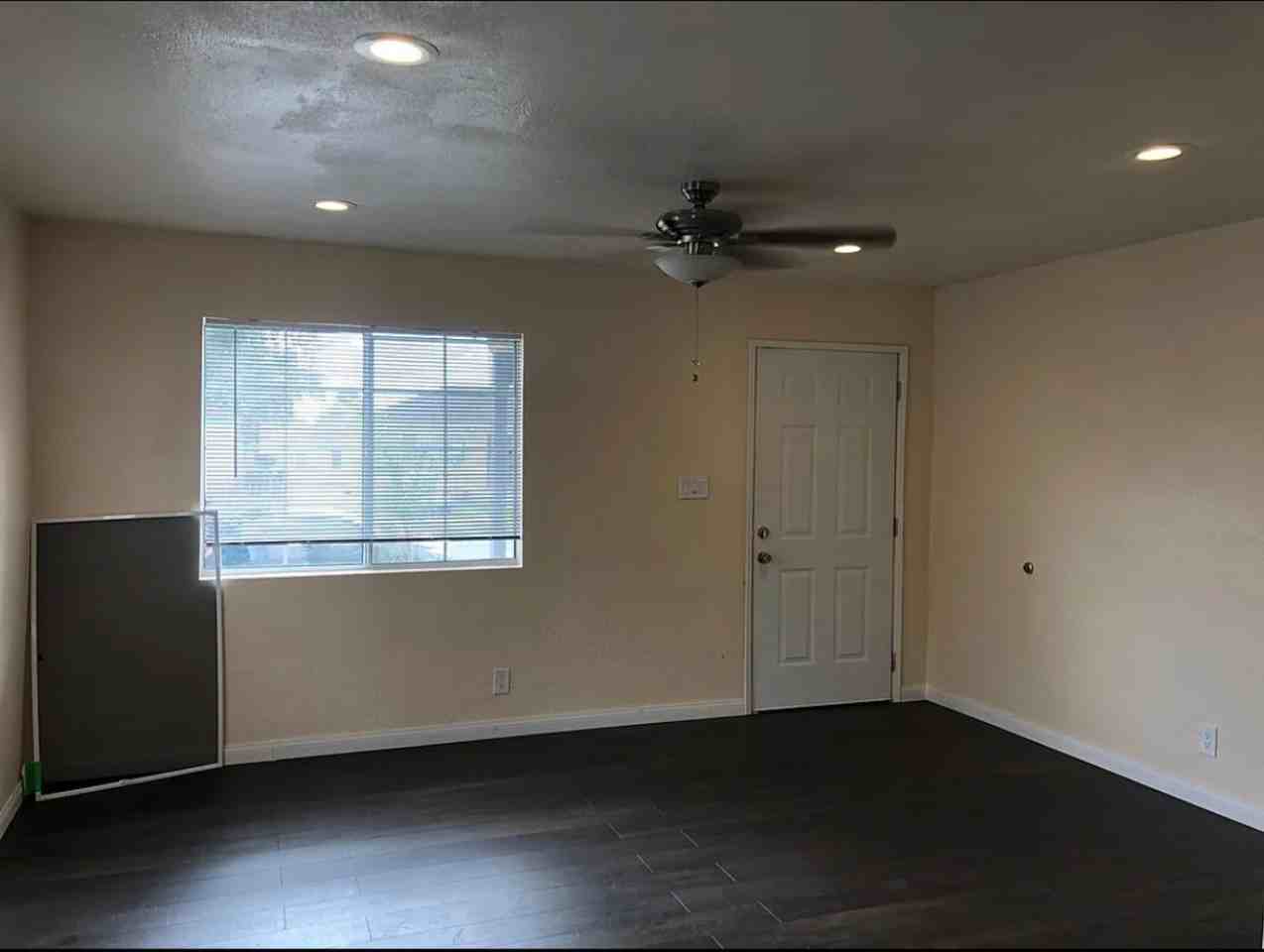 1222 Castaic Ave - Photo 2 of 8