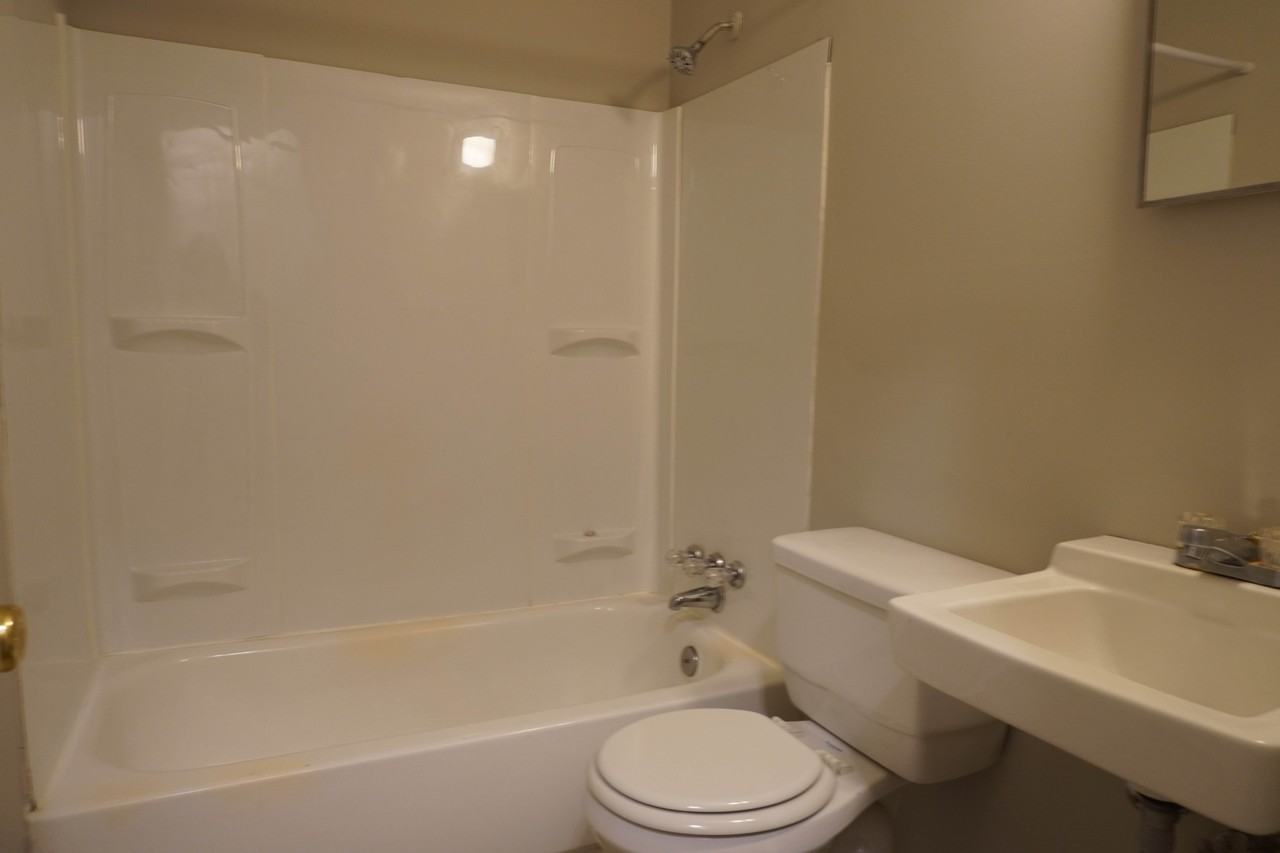 214 Randolph Street - Photo 2 of 9